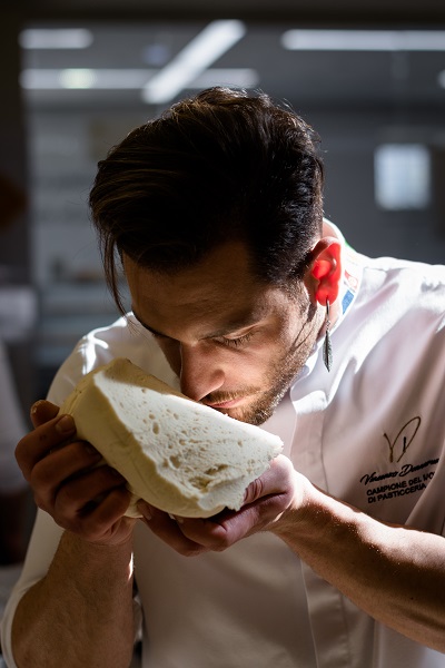 Vincenzo Donnarumma e i "Peccati di gola" a Pimonte, un sentiero di sapori e dolcezza tra gli Dei