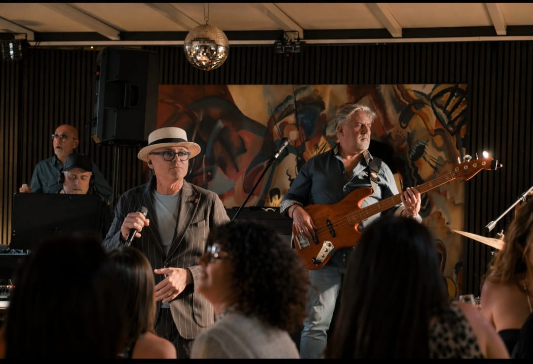 “Notte Partenopea” con Massimiliano Di Fraia e la Honest Music Band al Tennis Club Music di Pozzuoli